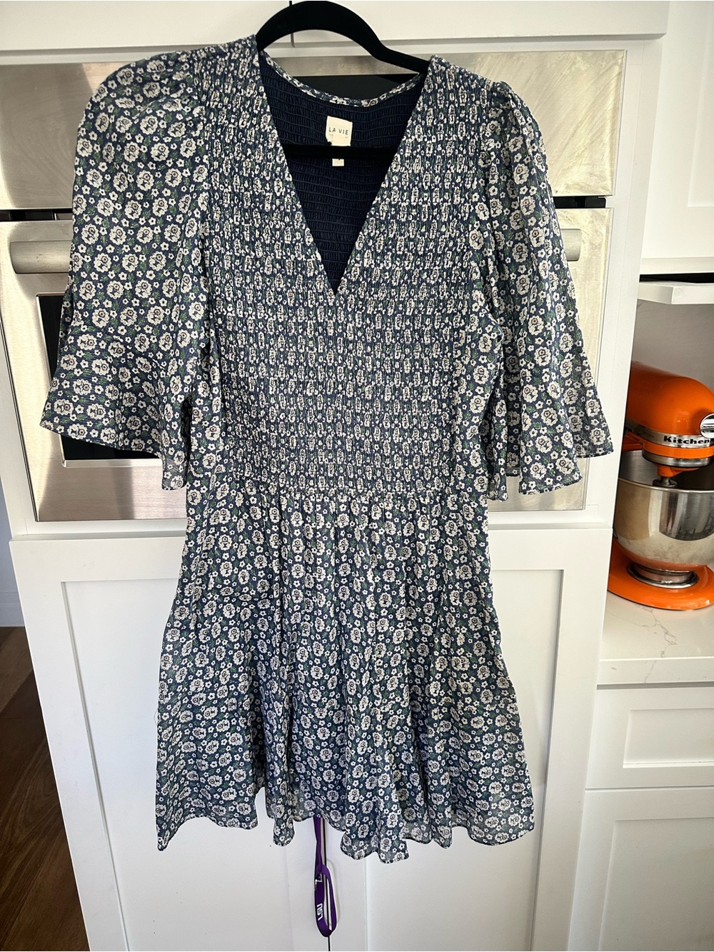 La Vie rebecca taylor Women’s Navy Blue Floral V-Neck Smocked Dress medium